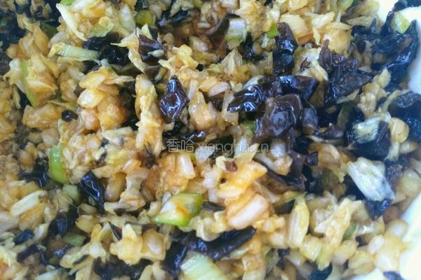 白菜木耳饺子的做法图解7