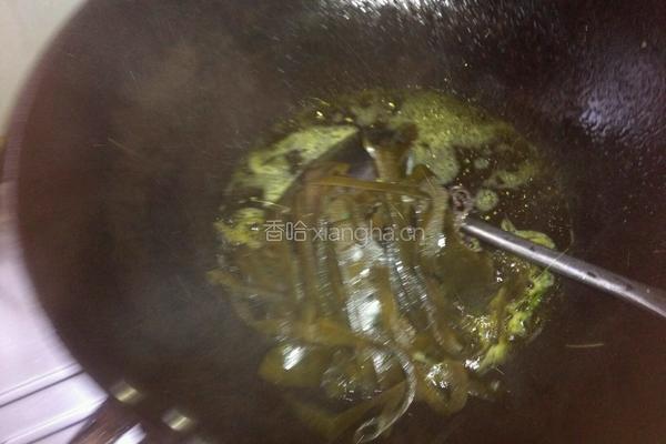 韭菜炒海带的做法图解3