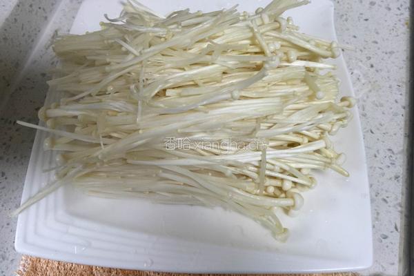 金针菇肥牛的做法图解1