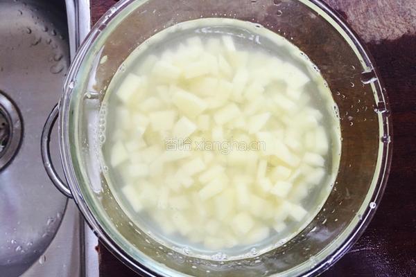 土豆炒牛肉的做法图解3