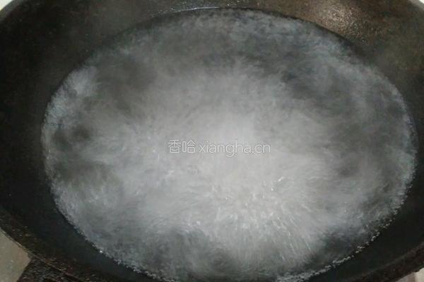 豇豆馅饺子的做法图解1