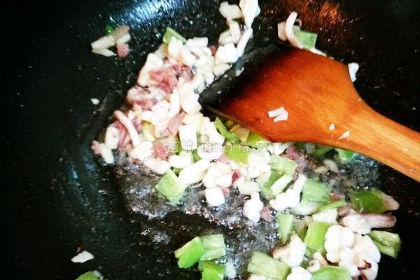 尤鱼柠檬汁炒饭的做法图解4