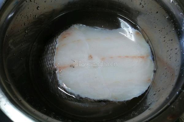 清蒸鳕鱼的做法图解1