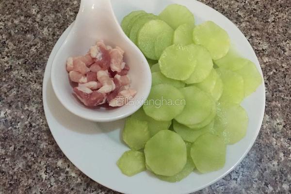 笋片炒肉的做法图解1