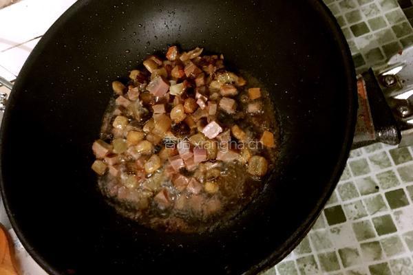 土豆腊肉焖饭的做法图解6