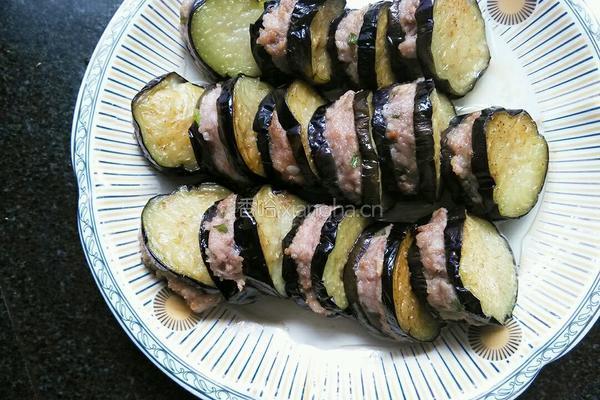 油炸茄子酿肉的做法图解5