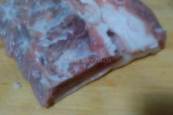 炸羊肉串的做法图解1
