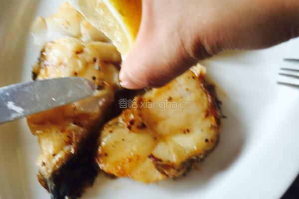 香煎鳕鱼的做法图解4