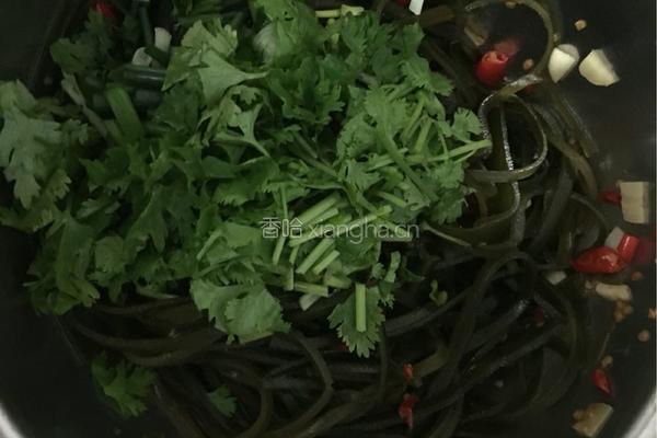 炝拌海带丝的做法图解7
