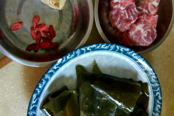 大骨海带汤的做法图解2