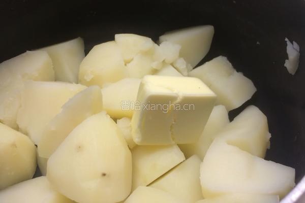 奶香土豆泥的做法图解3