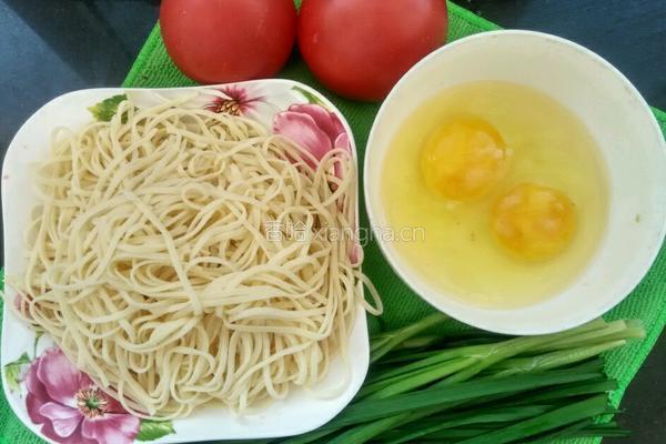 鸡蛋汤面的做法图解1