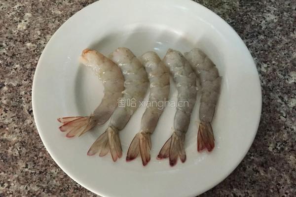 炸虾仁的做法图解1
