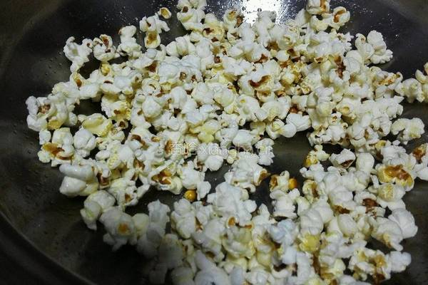 自爆焦糖爆米花的做法图解5