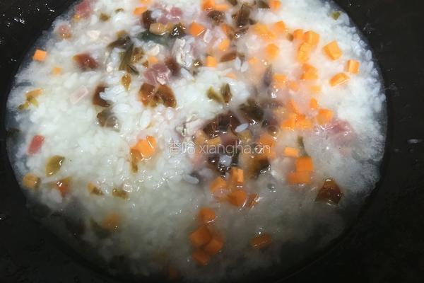皮蛋瘦肉粥的做法图解6