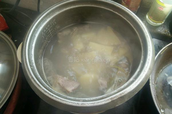排骨土豆汤的做法图解7