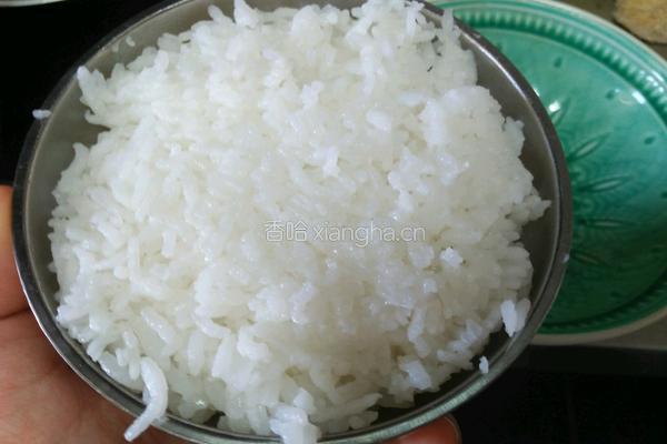 肉松饭的做法图解1