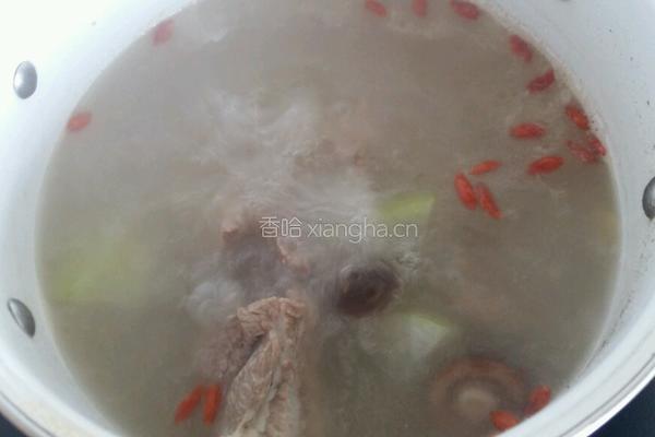 香菇冬瓜排骨汤的做法图解10