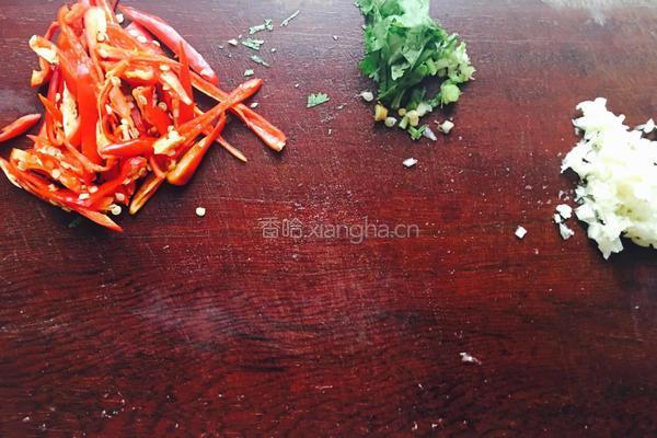 苦瓜炒牛肉的做法图解3
