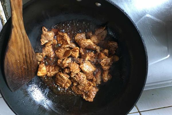 豆腐红烧肉的做法图解5