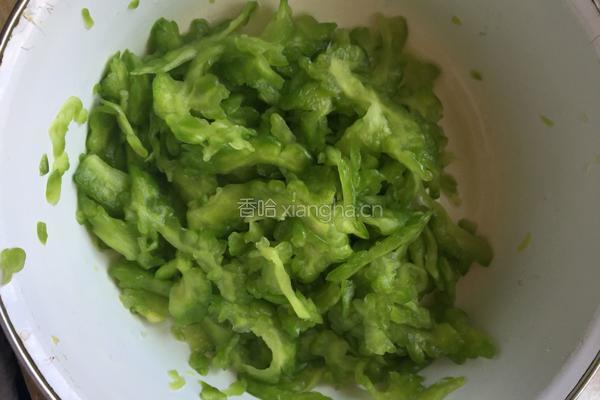 苦瓜炒虾米的做法图解4