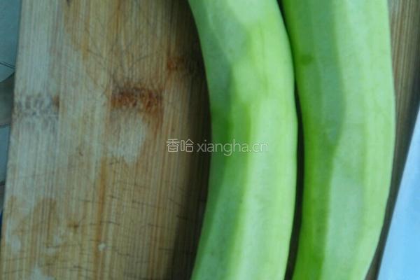 丝瓜烧毛豆的做法图解3