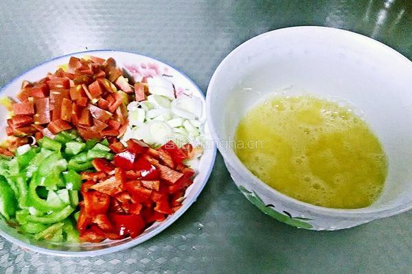 鸡蛋炒米饭的做法图解2