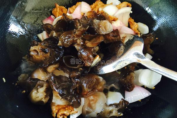 洋葱木耳炒肉的做法图解8