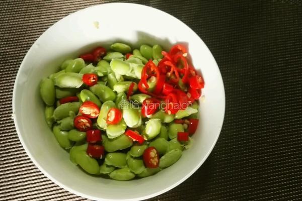 抱腌菜炒毛豆的做法图解4