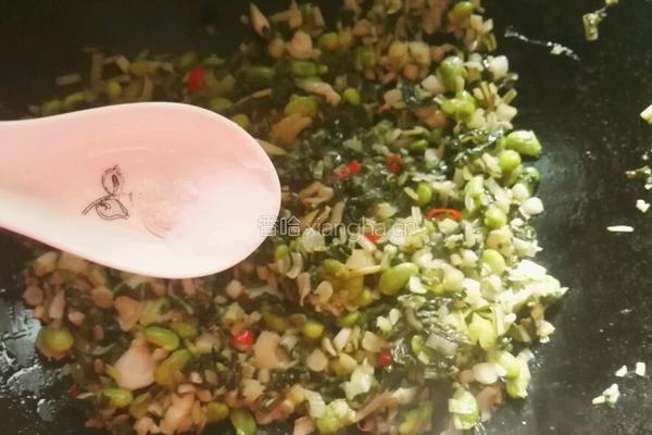 抱腌菜炒毛豆的做法图解9