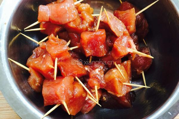 家制牙签肉的做法图解5