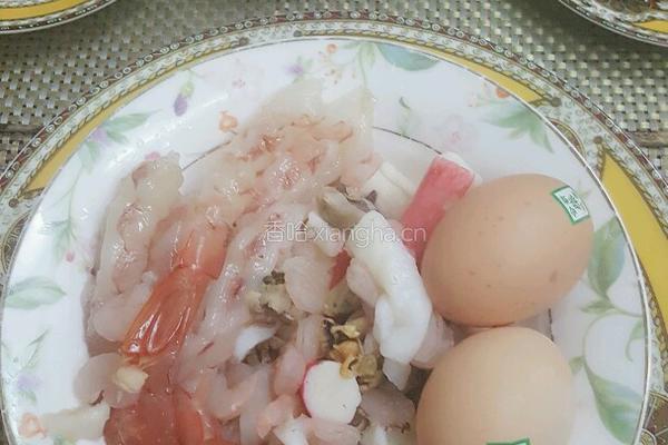芝士海鲜焗饭的做法图解2