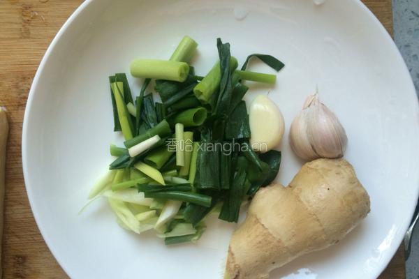 小葱炒豆腐的做法图解2