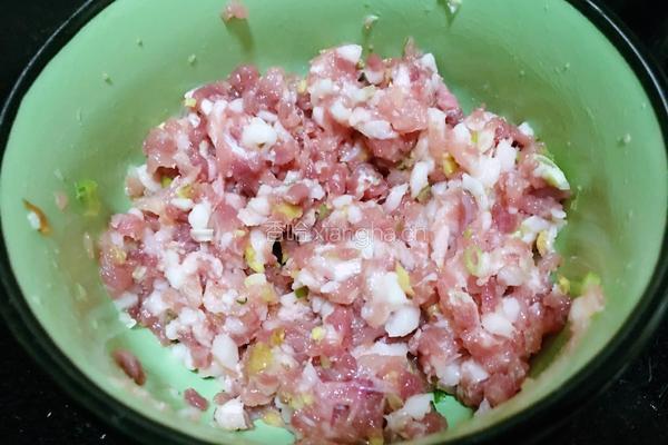 正宗皮蛋瘦肉粥的做法图解5