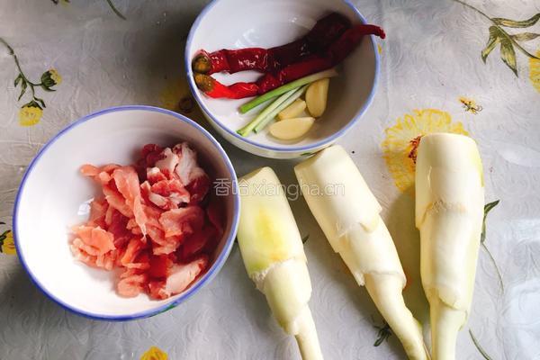 高笋炒肉的做法图解1