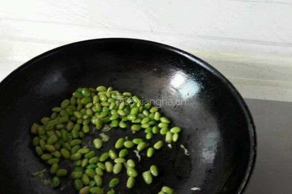 襄荷炒毛豆的做法图解3