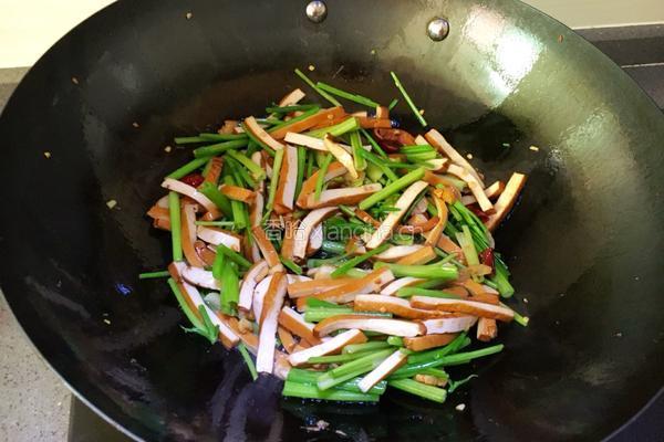 香干炒芹菜的做法图解6