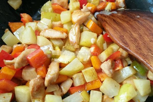 土豆鸡丁的做法图解10