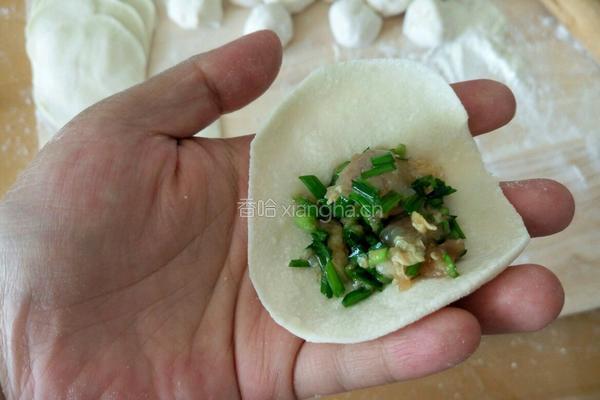 鸡蛋韭菜虾仁饺子的做法图解13