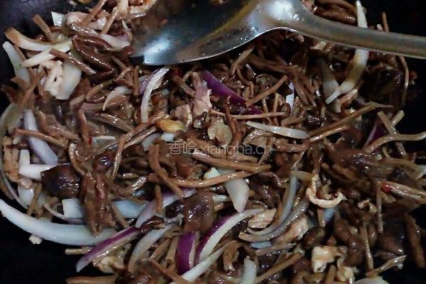 炒茶树菇的做法图解7