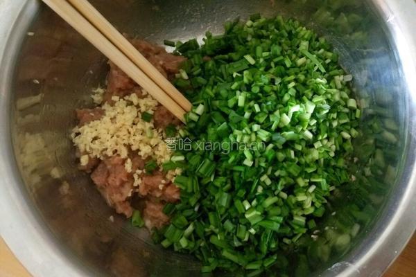 猪肉韭菜馅饺子的做法图解6