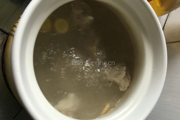 白萝卜豆腐排骨汤的做法图解6