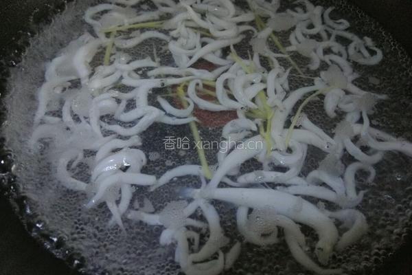 银鱼汤的做法图解4