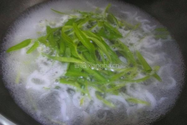 银鱼汤的做法图解5