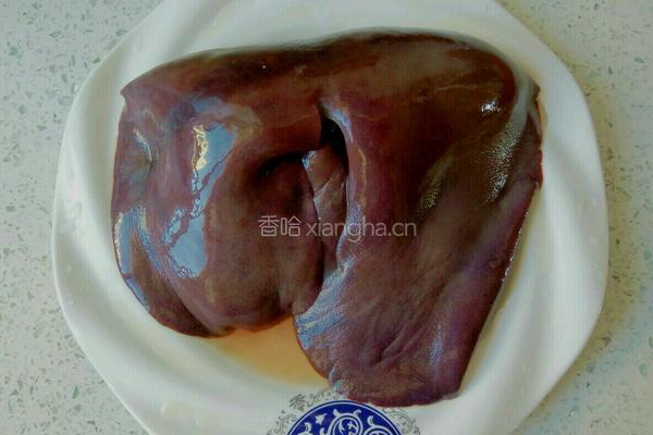 盐水猪肝的做法图解1