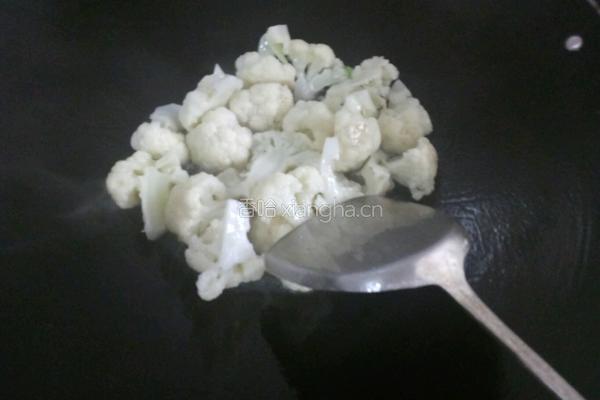 清炒菜花的做法图解6