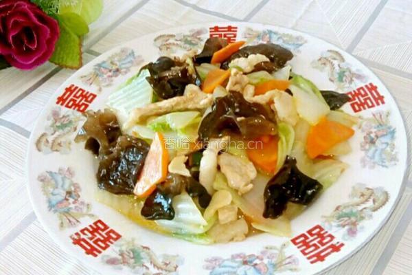 白菜猪肉炒木耳的做法图解10