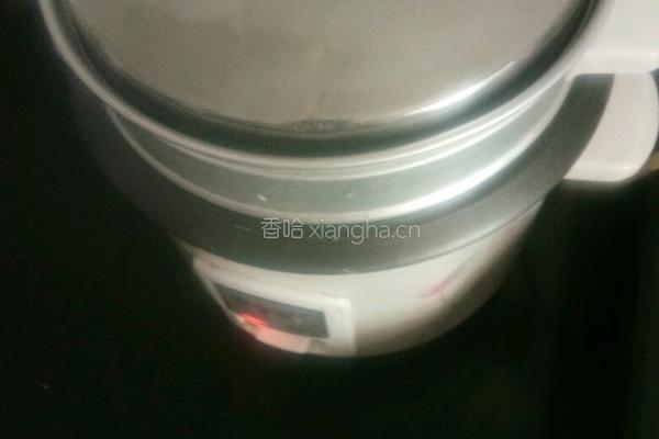 椰丝月饼的做法图解2