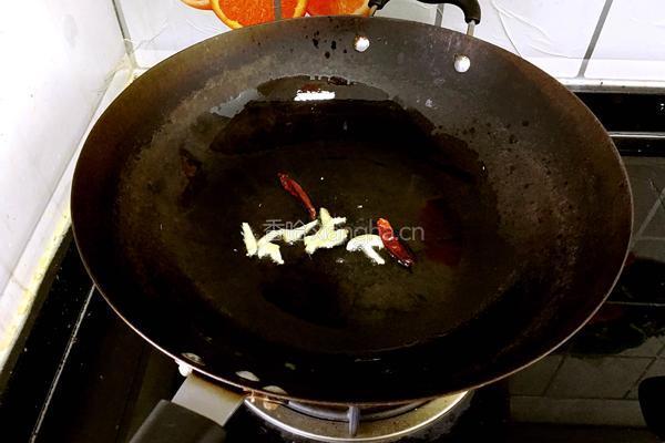 糖醋包菜的做法图解3