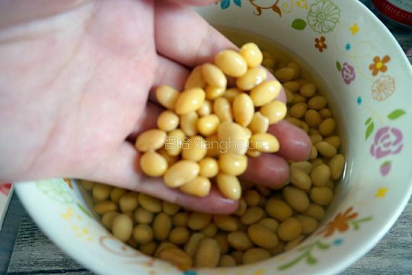 黄豆炖猪蹄的做法图解8